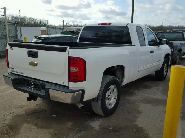 1GCSCSE04AZ233364 - 2010 CHEVROLET SILVERADO WHITE photo 4