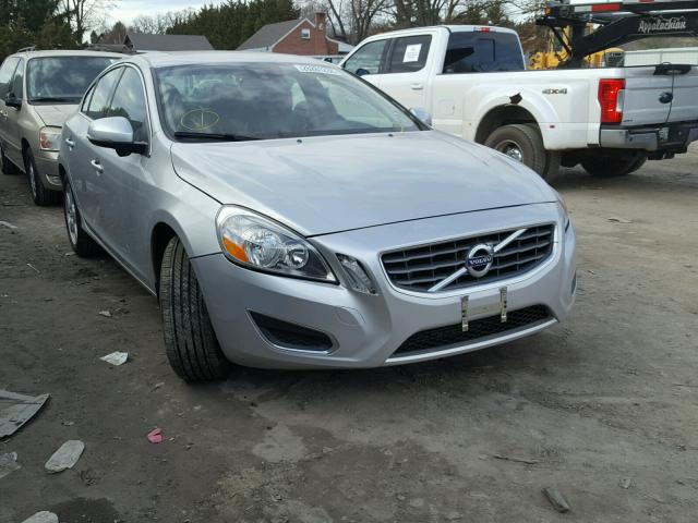 YV1622FS3C2107572 - 2012 VOLVO S60 T5 SILVER photo 1