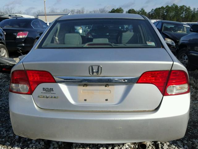 2HGFA16529H527919 - 2009 HONDA CIVIC LX SILVER photo 9