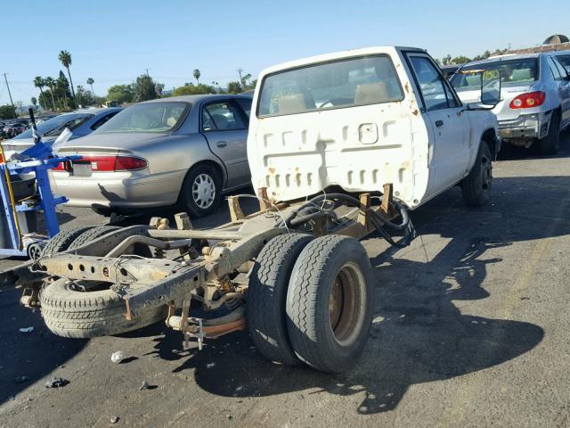 JT5RN75U3H0014317 - 1987 TOYOTA PICKUP CAB WHITE photo 4