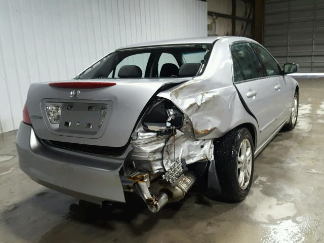 1HGCM56777A011098 - 2007 HONDA ACCORD EX SILVER photo 4