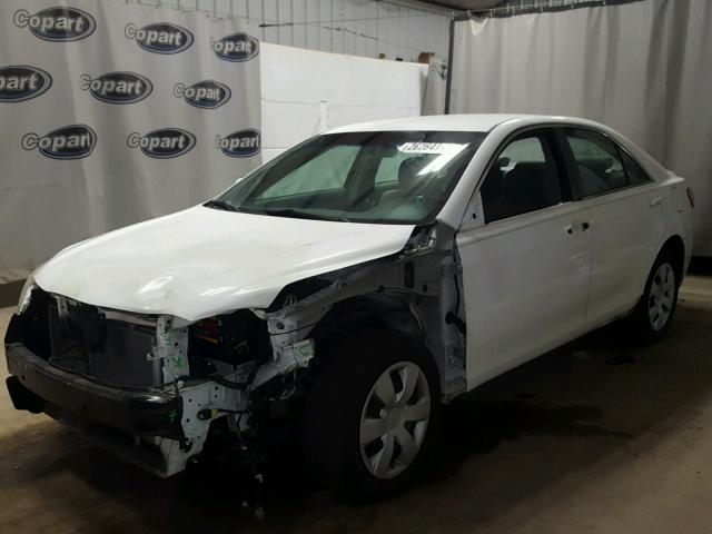 4T1BE46KX9U892091 - 2009 TOYOTA CAMRY BASE WHITE photo 2