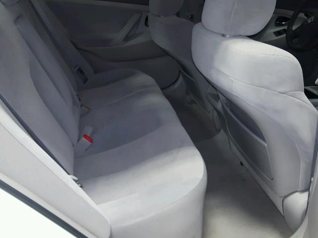 4T1BE46KX9U892091 - 2009 TOYOTA CAMRY BASE WHITE photo 6