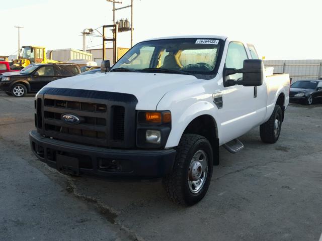 1FTSX21548EB63047 - 2008 FORD F250 SUPER WHITE photo 2