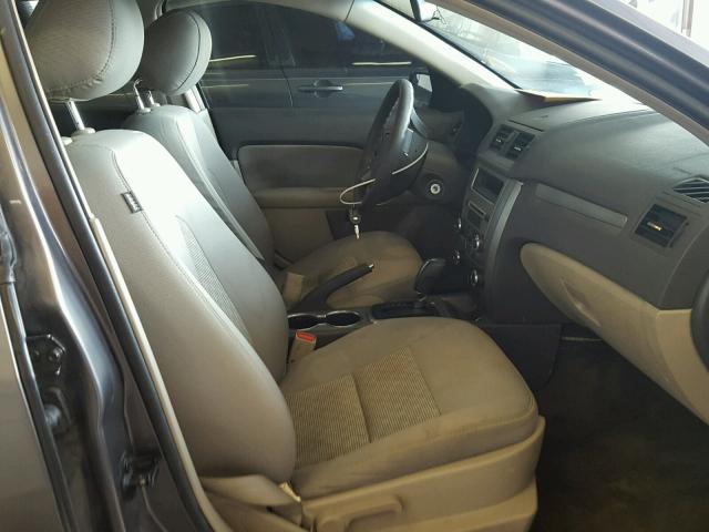 3FAHP0HA8CR421129 - 2012 FORD FUSION SE GRAY photo 5