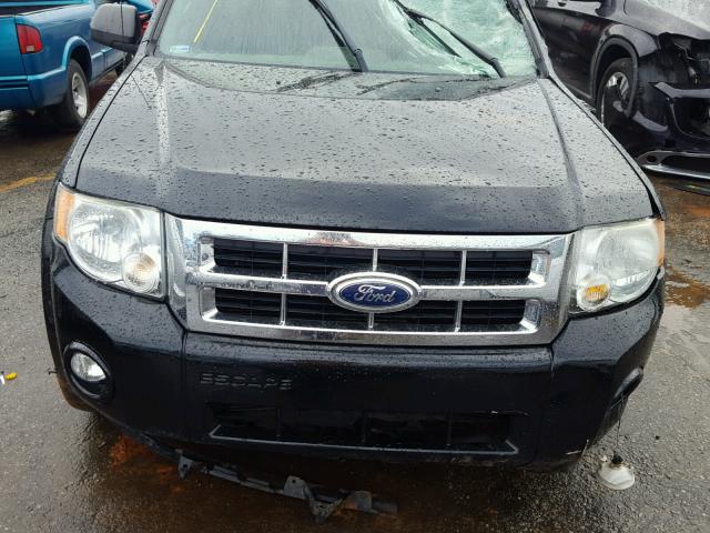 1FMCU0D75BKA72632 - 2011 FORD ESCAPE XLT BLACK photo 7