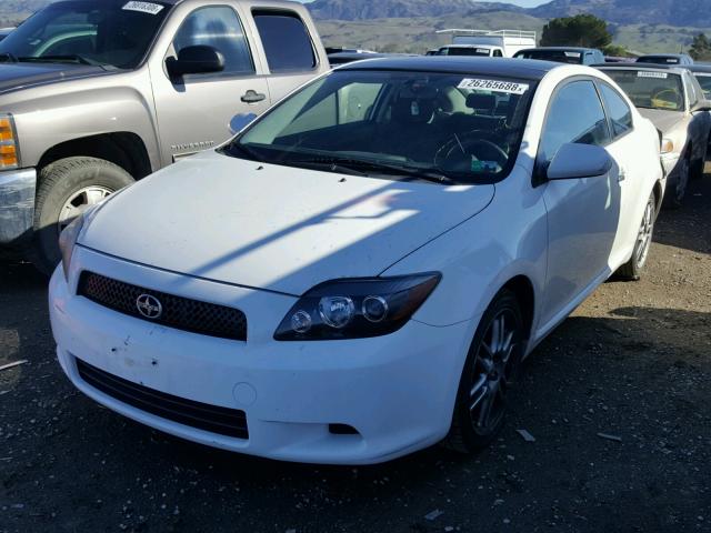 JTKDE167380274701 - 2008 TOYOTA SCION TC WHITE photo 2