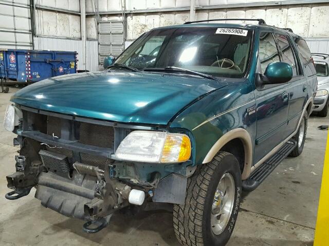 1FMPU18L1WLA67264 - 1998 FORD EXPEDITION GREEN photo 2