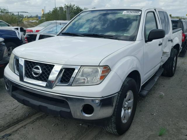 1N6AD0ER0BC428794 - 2011 NISSAN FRONTIER S WHITE photo 2