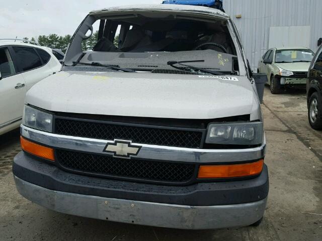 1GNFG15T661131281 - 2006 CHEVROLET EXPRESS G1 SILVER photo 9