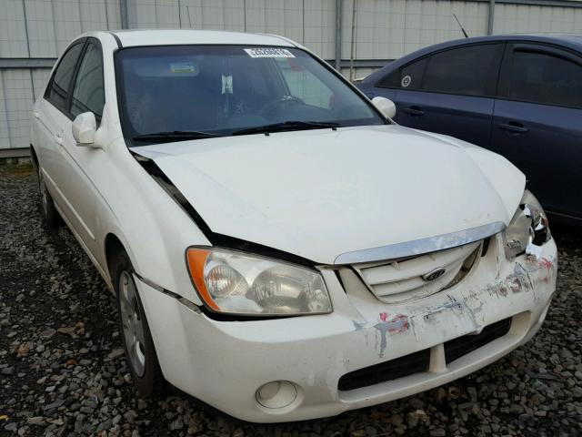 KNAFE122565318690 - 2006 KIA NEW SPECTR WHITE photo 1