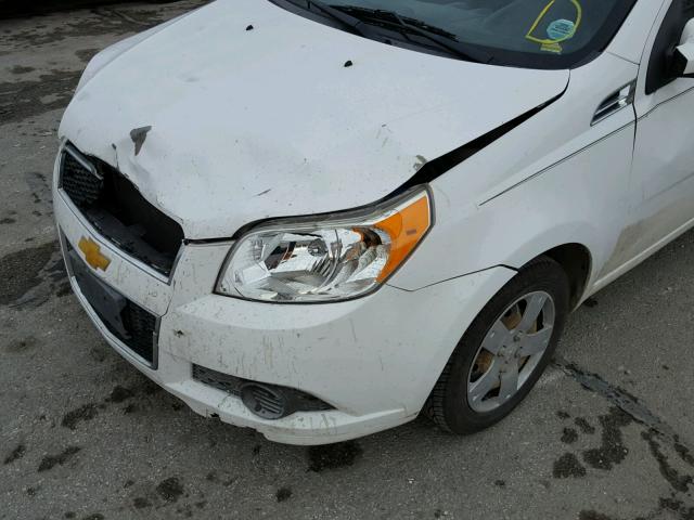 KL1TD6DE0AB096851 - 2010 CHEVROLET AVEO LS WHITE photo 9