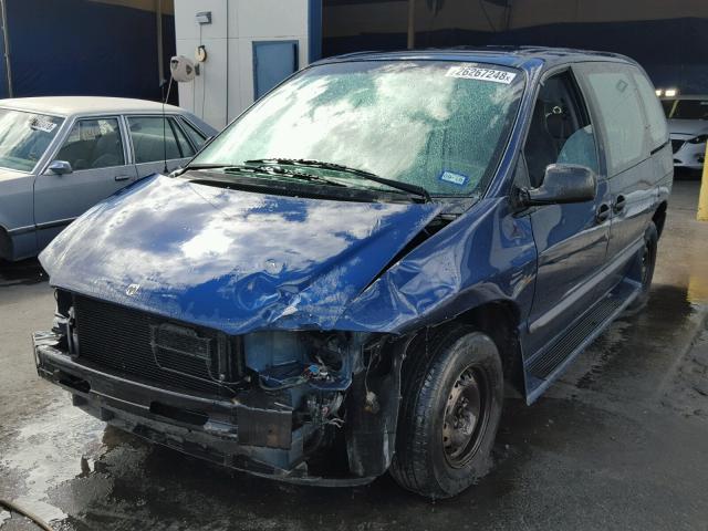 2B4GP2537YR688697 - 2000 DODGE CARAVAN BLUE photo 2