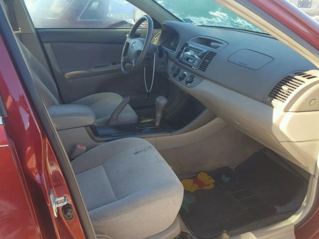 JTDBE32K630167493 - 2003 TOYOTA CAMRY LE RED photo 5