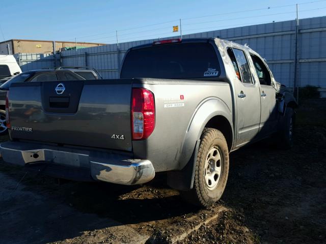 1N6AD07W26C472336 - 2006 NISSAN FRONTIER C GRAY photo 4