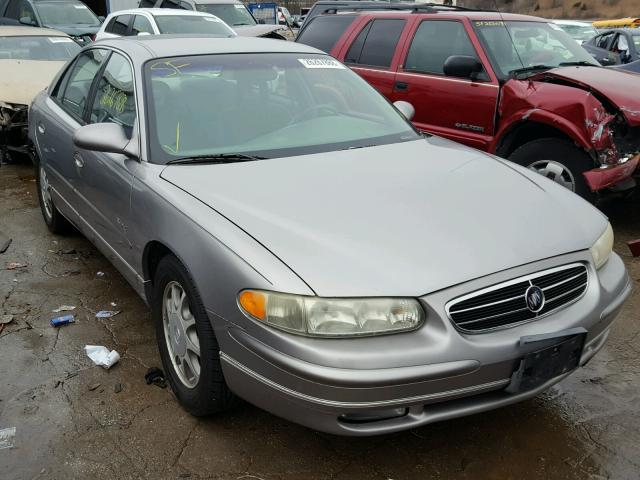 2G4WB52K1W1507319 - 1998 BUICK REGAL LS 银色 照片 1