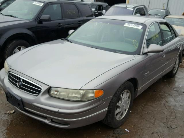 2G4WB52K1W1507319 - 1998 BUICK REGAL LS SILVER photo 2