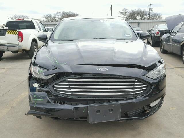 3FA6P0HD3HR311808 - 2017 FORD FUSION SE BLACK photo 9