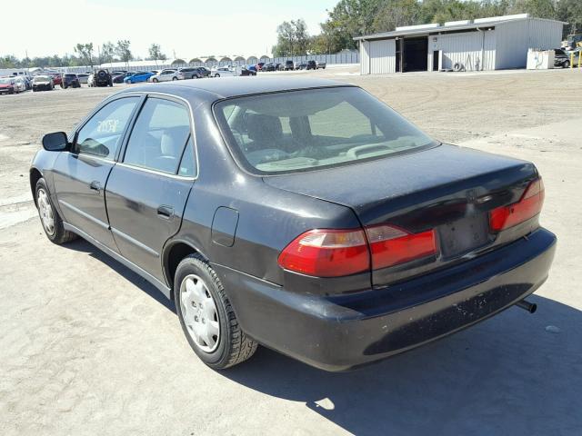 1HGCG6655YA080823 - 2000 HONDA ACCORD LX BLACK photo 3