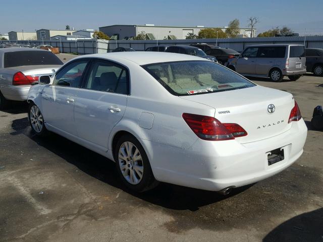 4T1BK36BX8U317278 - 2008 TOYOTA AVALON XL WHITE photo 3