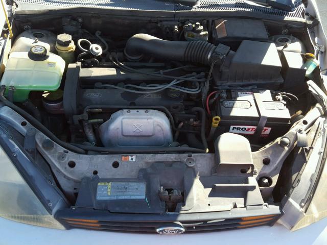 1FAFP34343W155816 - 2003 FORD FOCUS SE C SILVER photo 7