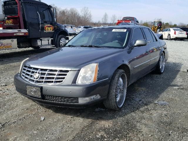 1G6KD57Y08U176611 - 2008 CADILLAC DTS GRAY photo 2