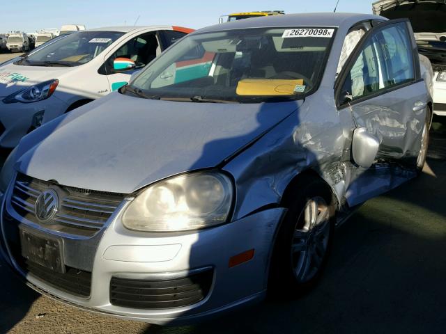 3VWPG71K47M107866 - 2007 VOLKSWAGEN JETTA 2.5 SILVER photo 2