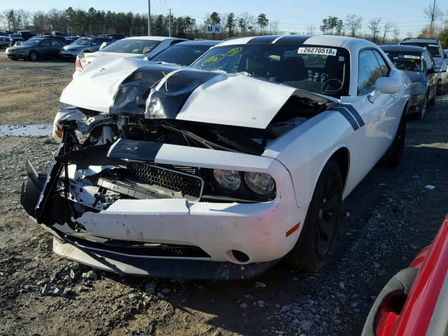 2C3CDYAG1DH704547 - 2013 DODGE CHALLENGER WHITE photo 2