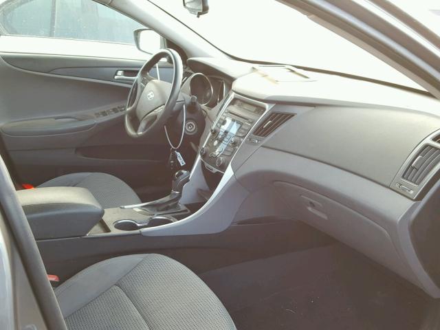 5NPEB4AC8CH310548 - 2012 HYUNDAI SONATA GLS GRAY photo 5