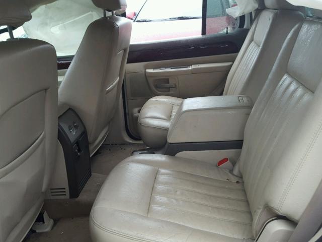 5LMEU88H64ZJ45069 - 2004 LINCOLN AVIATOR 白色 照片 5