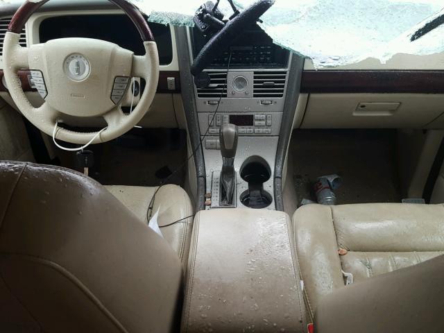 5LMEU88H64ZJ45069 - 2004 LINCOLN AVIATOR 白色 照片 9