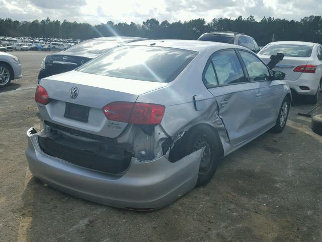 3VW2K7AJ1DM281115 - 2013 VOLKSWAGEN JETTA BASE ვერცხლისფერი ფოტო 4