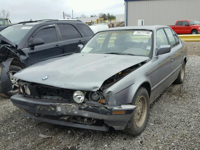 WBAHD5319NBF98108 - 1992 BMW 525 I SILVER photo 2