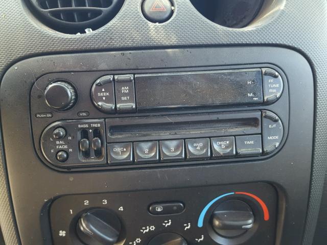 1J4GL38K22W332898 - 2002 JEEP LIBERTY RE GREEN photo 9