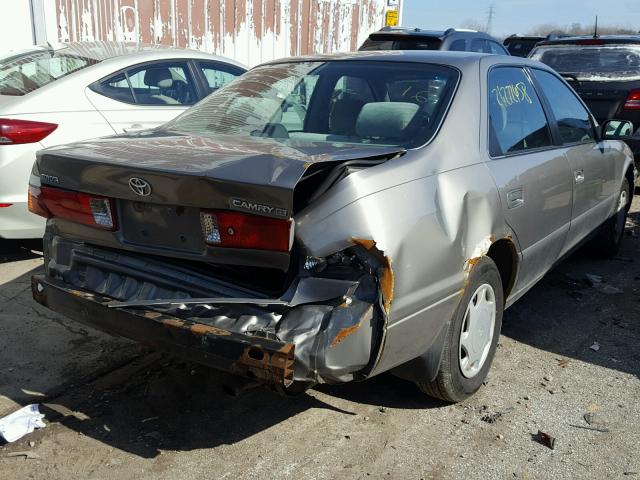 4T1BG22KXYU633314 - 2000 TOYOTA CAMRY CE TAN photo 4