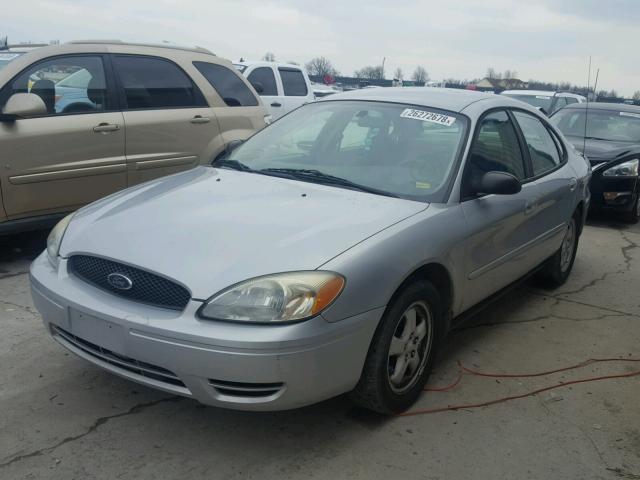 1FAFP53U06A234133 - 2006 FORD TAURUS SE SILVER photo 2