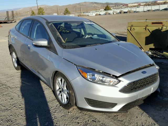 1FADP3F28HL271587 - 2017 FORD FOCUS SE SILVER photo 1