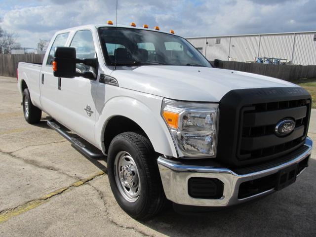 1FT8W3AT9CEB13447 - 2012 FORD F350 SUPER WHITE photo 1