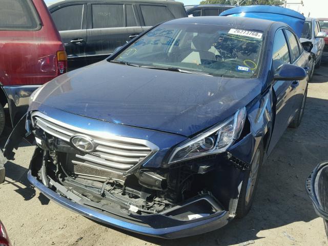 5NPE24AF3HH523229 - 2017 HYUNDAI SONATA SE BLUE photo 2