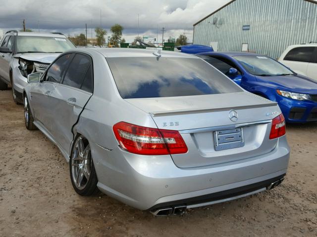 WDDHF7HB9AA117688 - 2010 MERCEDES-BENZ E 63 AMG SILVER photo 3