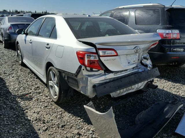 4T1BF1FK2CU111325 - 2012 TOYOTA CAMRY BASE SILVER photo 3