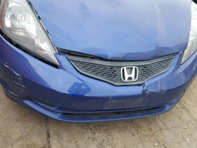 JHMGE8H23AS012085 - 2010 HONDA FIT BLUE photo 9