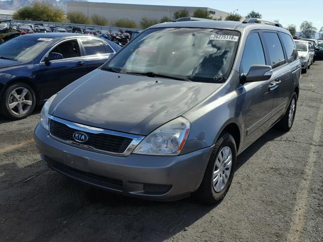 KNDMG4C74B6365987 - 2011 KIA SEDONA LX CHARCOAL photo 2