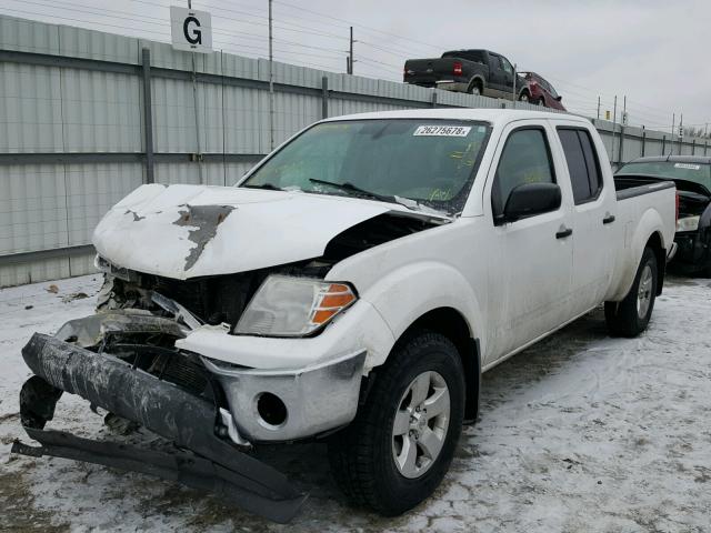 1N6AD0FV7BC439755 - 2011 NISSAN FRONTIER S WHITE photo 2