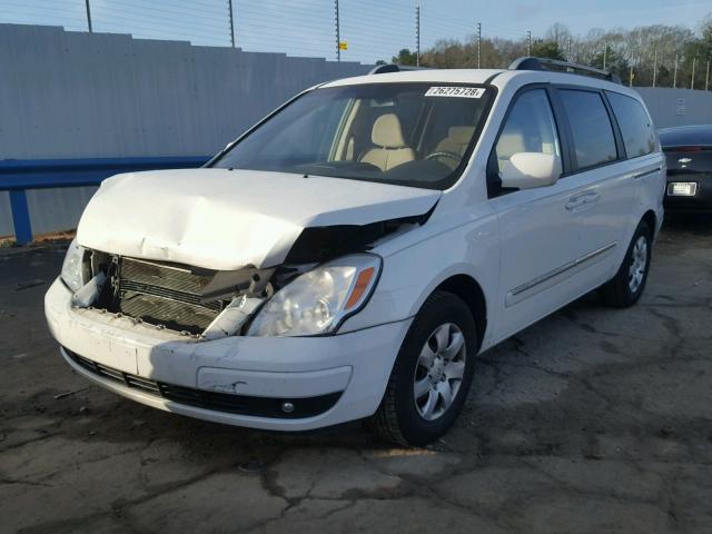 KNDMC233676028600 - 2007 HYUNDAI ENTOURAGE WHITE photo 2