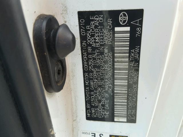 JTKJF5C79B3000226 - 2011 TOYOTA SCION TC 白色 照片 10