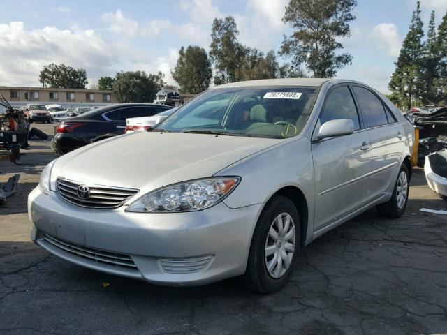 4T1BE32K76U743214 - 2006 TOYOTA CAMRY LE SILVER photo 2