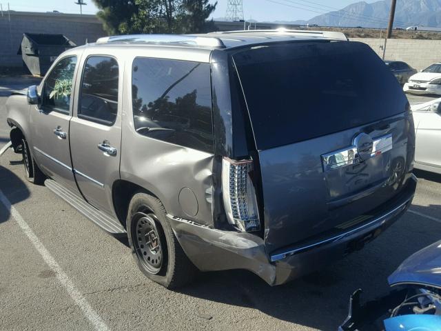 1GNFC13C48R113011 - 2008 CHEVROLET TAHOE C150 GRAY photo 3