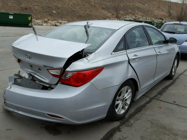 5NPEB4AC7CH469013 - 2012 HYUNDAI SONATA GLS SILVER photo 4