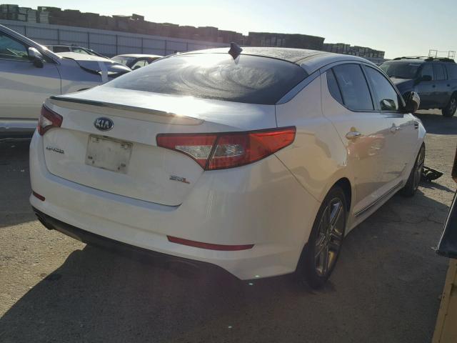 5XXGR4A64DG191764 - 2013 KIA OPTIMA SX WHITE photo 4